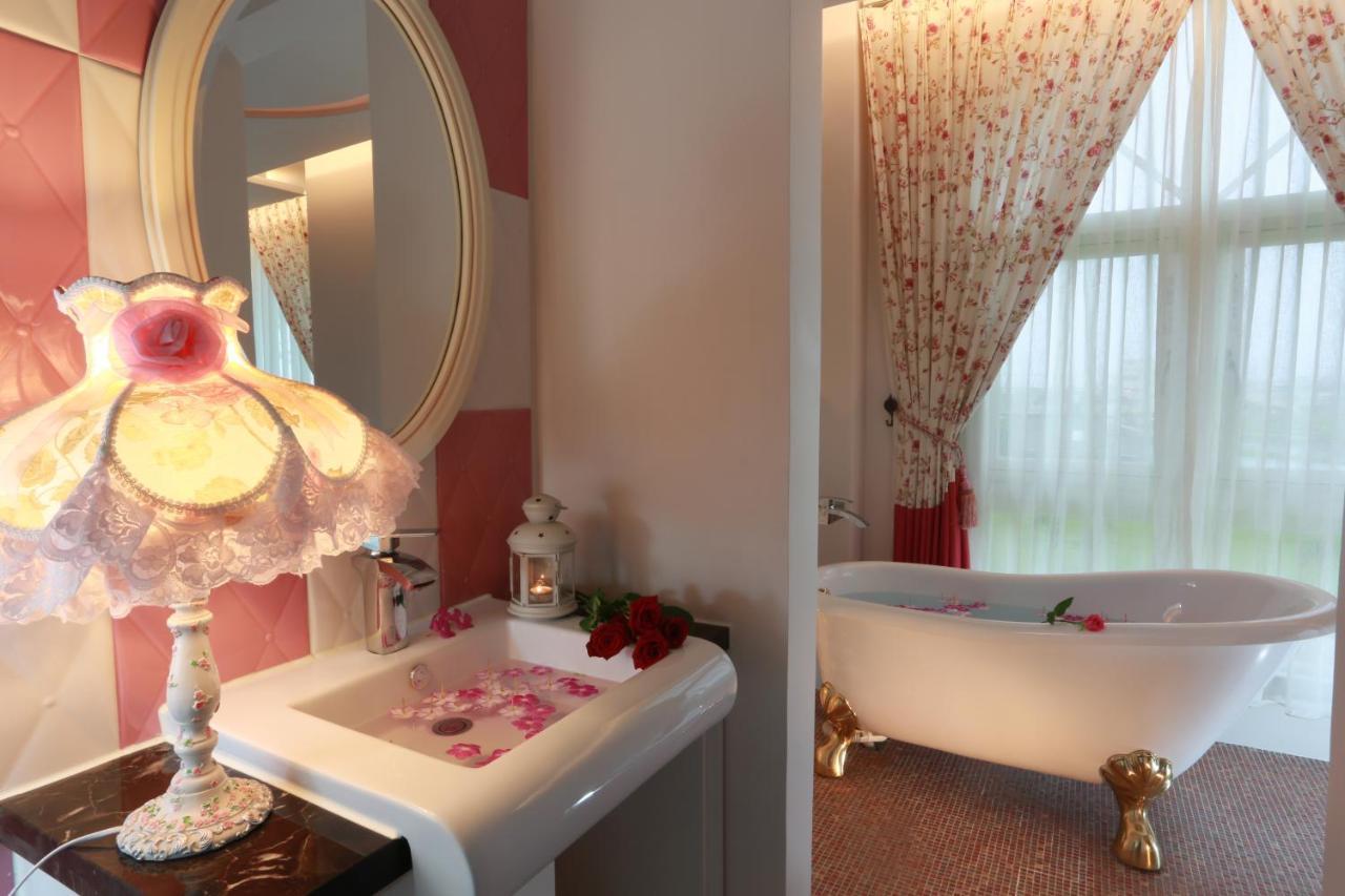 Jane Castle Bed & Breakfast Wujie Ngoại thất bức ảnh